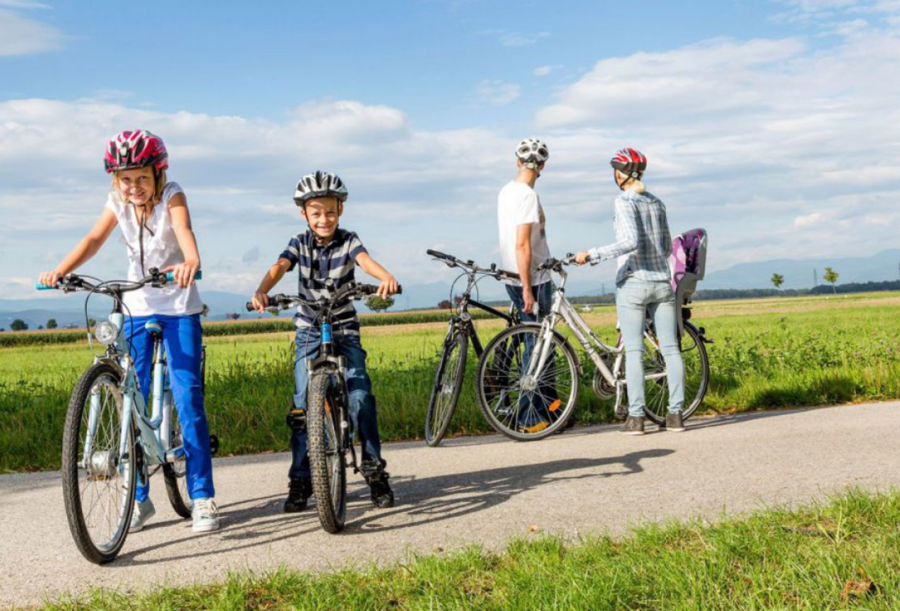 niederoe_foto Familie Radausflug