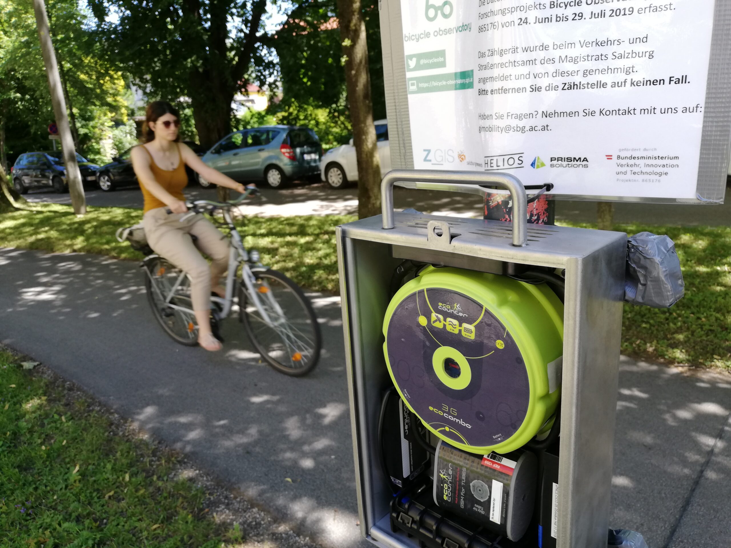 KOMOA_radfahrerin Radfahrerin