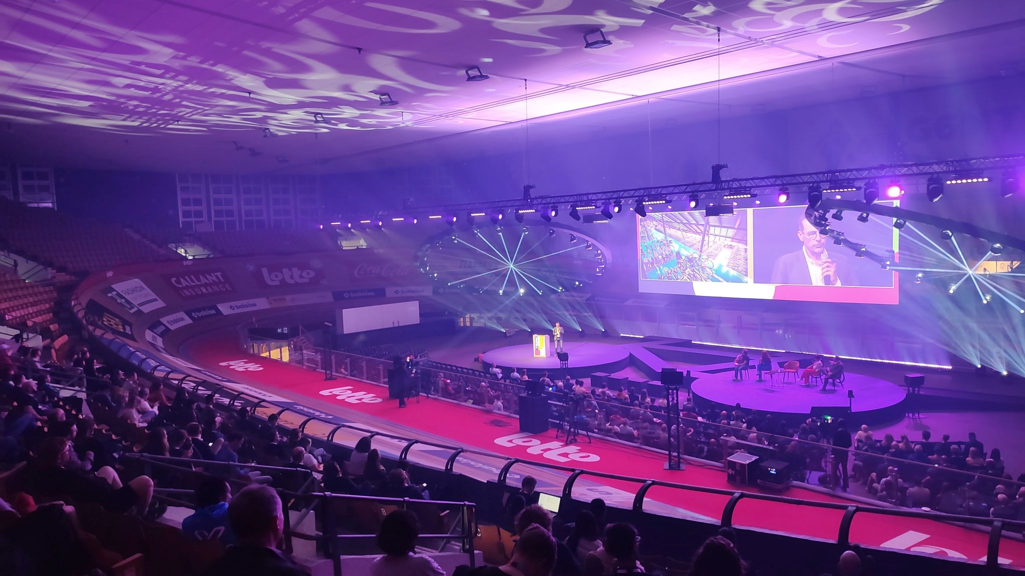 velocity_stage_stadion Stadion