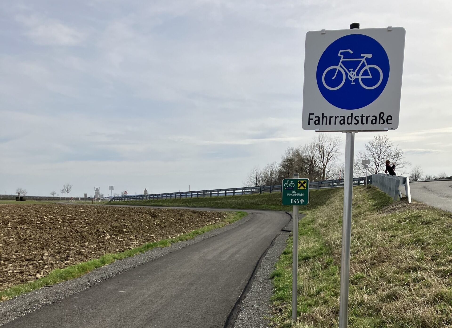 Lackendorf_Neckenmarkt_Horitschon Fahrradstraße Neckenmarkt