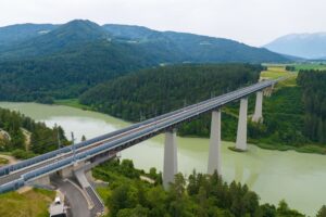 Brücke über Jauntal