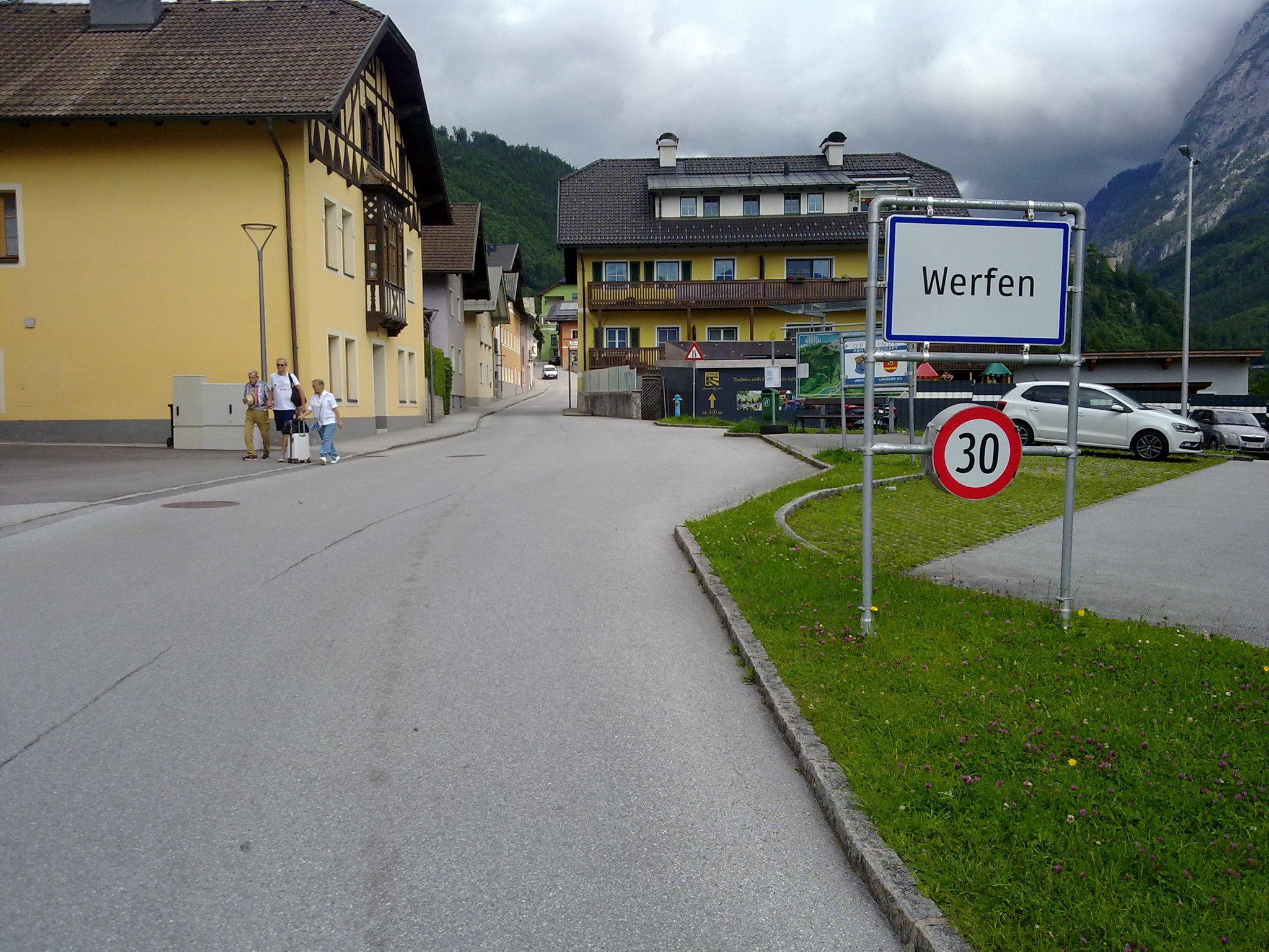 Ortsschild Tempo 30 Werfen